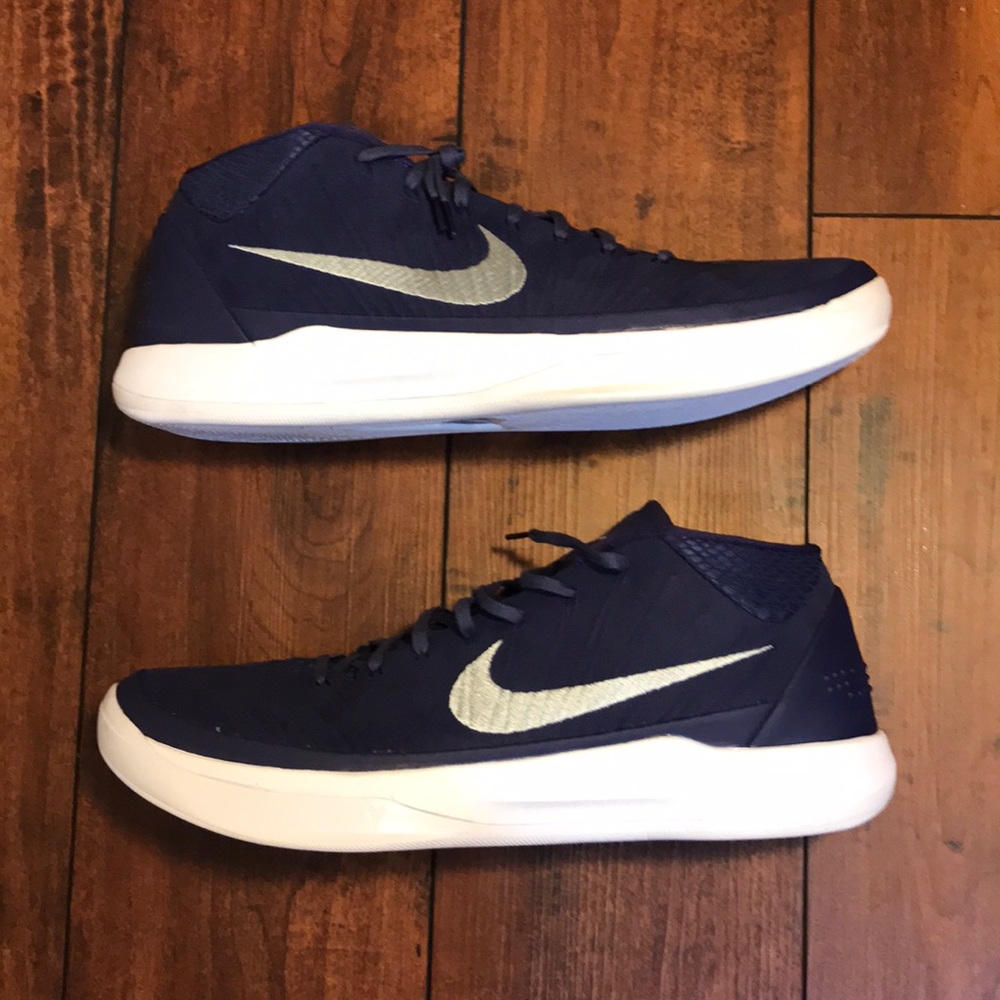 Nike Kobe A.D. Mid Lakers Purple Sample